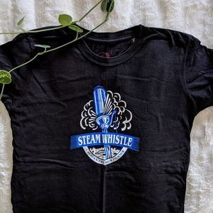 🌼2/$20 Steamwhistle Brewery T-shirt